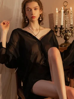 Linge de Mariée Pyjama Vêtements de Nuit Blanc Boutons 1 Pièce Col Rabattu Manches Longues Mousseline de Soie Lingerie