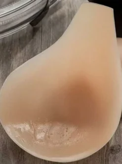 Lingerie cache-tétons soutien-gorge nude ventouses Nubra pour l'augmentation mammaire en silicone