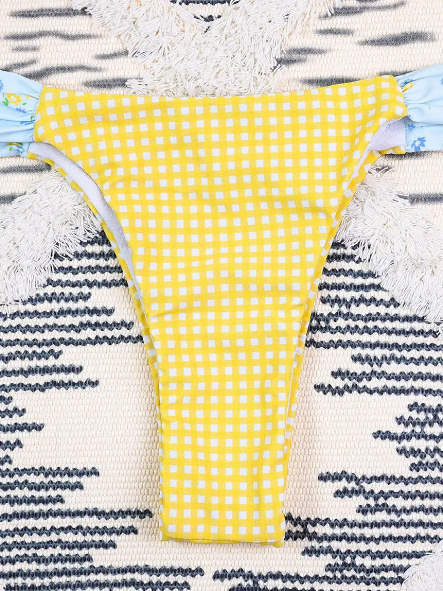 Maillot de bain bikini jaune pour femme idéal pour l'été à la plage.