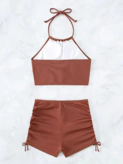 Maillot de bain bikini marron à lacets pour femme idéal pour l'été à la plage.