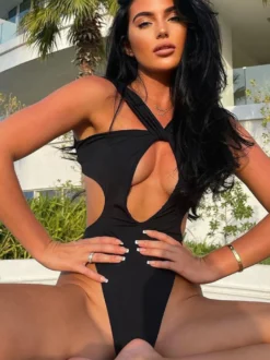 Maillot de bain une pièce sexy à découpes pour l'été 2026