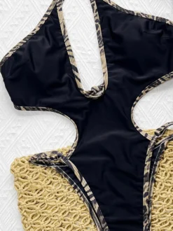 Maillots de bain une pièce pour femmes noirs à découpes dos nu et bretelles croisées parfaits pour l'été et la plage