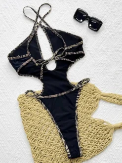 Maillots de bain une pièce pour femmes noirs à découpes dos nu et bretelles croisées parfaits pour l'été et la plage