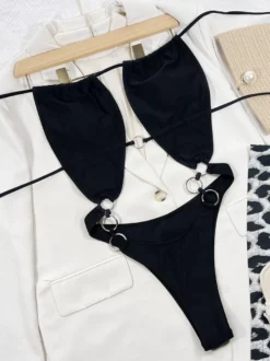 Maillots de bain une pièce pour femmes noirs à découpes et dos nu maillots de bain d'été pour la plage