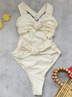 Maillots de bain une pièce pour femmes à fleurs blanches bretelles croisées sur le devant maillots de bain d'été pour la plage