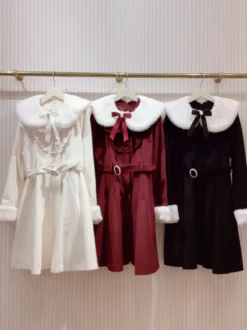 Manteaux gothiques Lolita Manteau noir Volants Nœuds Pardessus Polyester Automne Lolita Vêtements d'extérieur