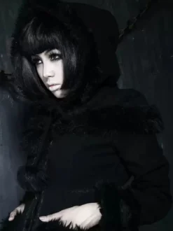 Manteaux gothiques Lolita Manteau noir Pompons Pardessus Polyester Automne Lolita Vêtements d'extérieur