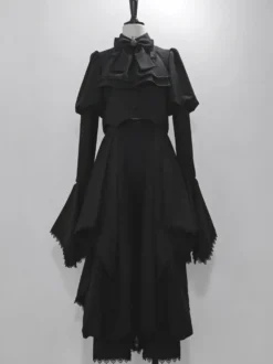 Manteaux gothiques Lolita Manteau noir Nœuds Dentelle Volants Pardessus Polyester Automne Lolita Vêtements d'extérieur