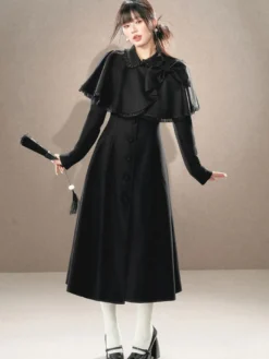 Manteaux Lolita de style ROCOCO ensemble noir nœuds franges cape pardessus polyester vêtements d'extérieur Lolita d'automne