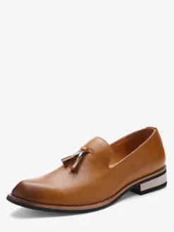 Mocassins bordeaux à bout rond pour homme à enfiler avec pompons