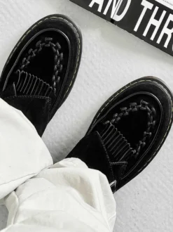 Mocassins à boucle et bout rond en daim pour homme