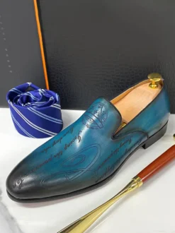 Mocassins à bout rond en cuir de vache pour hommes