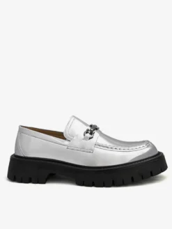 Mocassins dorés pour hommes bout rond détails métalliques chaussures habillées à enfiler
