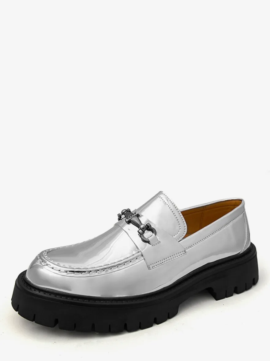 Mocassins dorés pour hommes bout rond détails métalliques chaussures habillées à enfiler