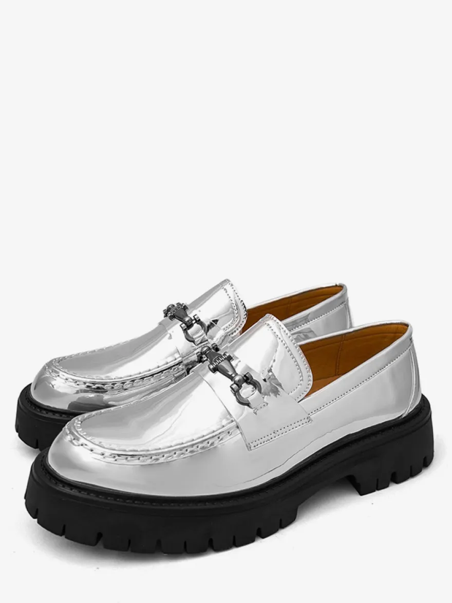 Mocassins dorés pour hommes bout rond détails métalliques chaussures habillées à enfiler