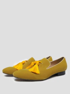 Mocassins en daim à bout rond et pompon jaune pour hommes chaussures de bal et de mariage