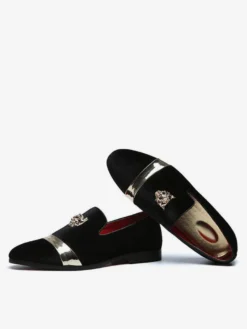 Mocassins à enfiler pour hommes chaussures en daim avec décoration en métal et velours