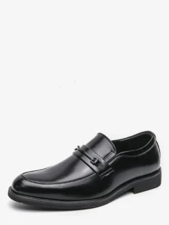 Mocassins marron pour homme bout rond détails métalliques chaussures décontractées à enfiler