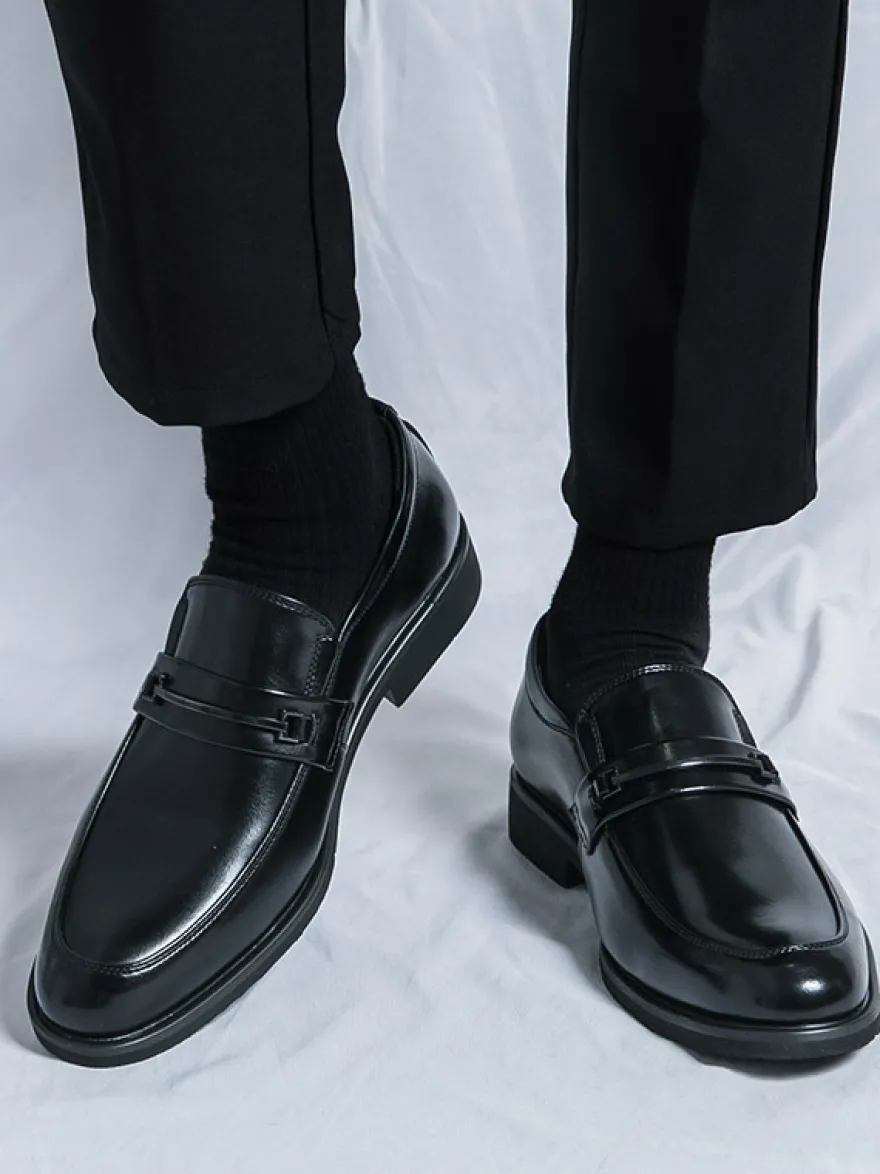 Mocassins marron pour homme bout rond détails métalliques chaussures décontractées à enfiler