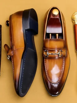 Mocassins à mors pour homme en cuir véritable à bout pointu à enfiler