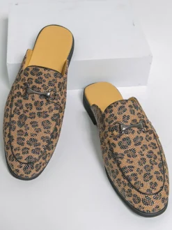 Mocassins mules pour hommes imprimé léopard bout rond détails métalliques sans talon