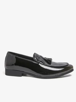 Mocassins noirs à bout rond pour homme à enfiler avec pompons