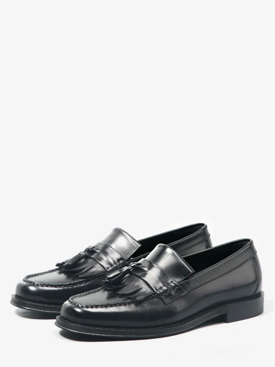 Mocassins noirs à bout rond pour hommes à enfiler avec pompons