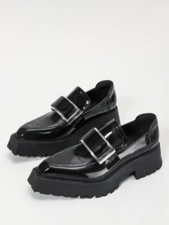 Mocassins Noirs Pour Femmes Avec Boucle Plateforme À Enfiler