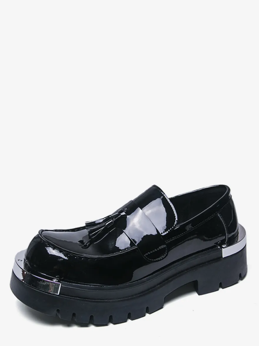 Mocassins noirs pour hommes bout rond détails métalliques chaussures à enfiler