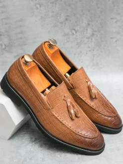 Mocassins à pampilles en cuir pour homme chaussures à enfiler à bout pointu confortables basses antidérapantes pour soirée de mariage