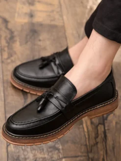 Mocassins à pampilles pour hommes à enfiler à bout rond et semelle épaisse
