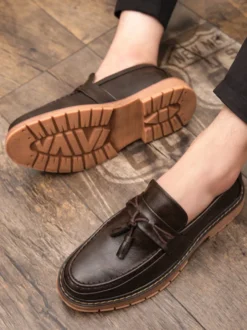 Mocassins à pampilles pour hommes à enfiler à bout rond et semelle épaisse