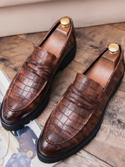 Mocassins Penny pour hommes chaussures à enfiler à bout pointu chaussures Brogue antidérapantes résistantes à l'usure semelle épaisse