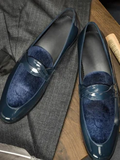 Mocassins pour hommes en cuir de vachette à bout rond chaussures habillées à enfiler