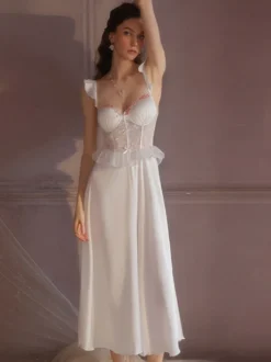 Nuisette longue de mariée en dentelle abricot dos nu bretelles à volants tulle chic satin style corset
