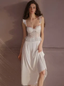 Nuisette longue de mariée en dentelle abricot dos nu bretelles à volants tulle chic satin style corset