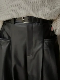Pantalon noir décontracté taille haute à jambes larges avec ceinture plissé coupe droite ample style clubwear pour femme