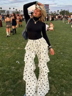 Pantalon évasé à pois et volants superposés taille haute transparent jambes larges