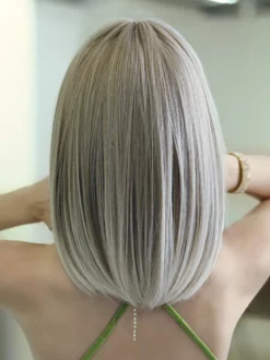 Perruque synthétique mi-longue à cheveux raides et méchés avec dentelle frontale pour femme 2026