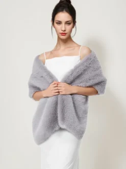 Poncho cape noir pour femme