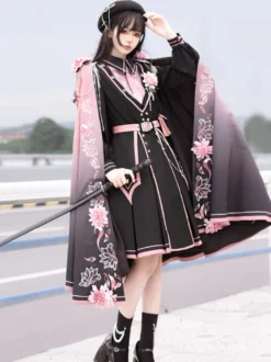Poncho Lolita militaire Chaînes en polyester noir Brodé imprimé floral Vêtements d'extérieur Lolita