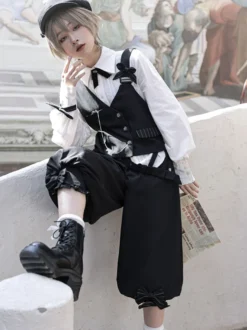 【Pré-vente】 Gilet à bandoulière Lolita asymétrique noir gothique Lolita