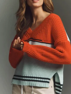 Pull en maille color block à col V ourlet rayé fentes latérales manches longues