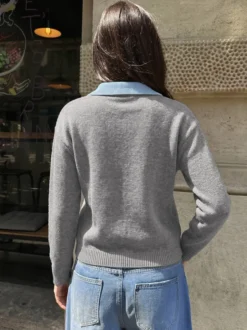 Pull-over à col contrasté effet deux pièces col en V en maille.