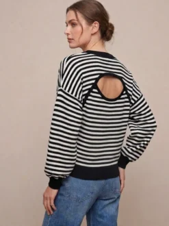 Pull rayé à col rond dos nu manches longues et épaules tombantes coupe ample et décontractée pour femme