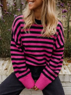 Pull rayé à col rond en maille manches longues amples style décontracté pour femme.