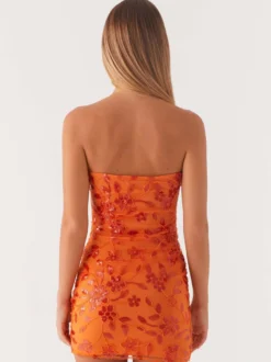 Robe bustier mini à sequins et fleurs pour femme - Robe tube élégante et moulante - Idéale pour une soirée cocktail estivale 2026