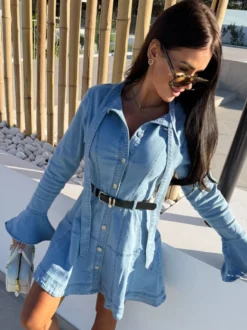 Robe chemise en jean mini à manches cloche pour femme - Bleu clair poignets évasés boutonnée et ceinturée - Collection printemps 2026