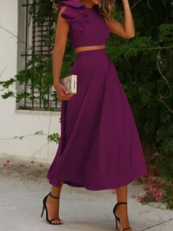 Robe cocktail élégante deux pièces longueur thé col rond plissée
