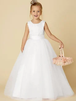 Robe cortège enfant col rond dos en coeur avec ceinture